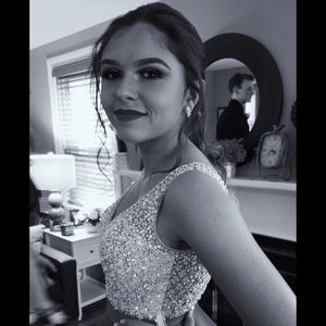 Meet your Posher, Sara